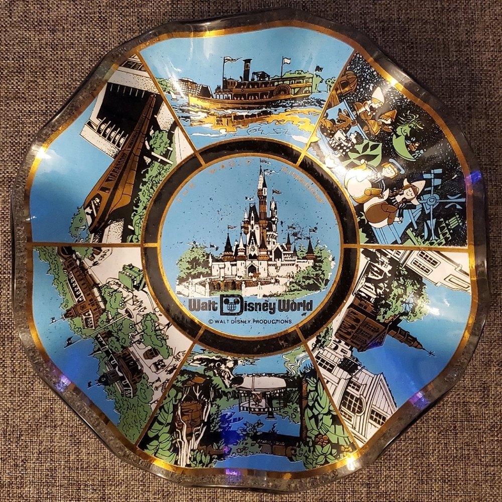 Walt Disney World Vintage 70s Magic Kingdom Scalloped Glass Souvenir Dish